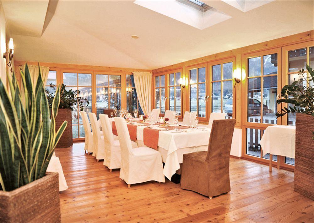 Alpines Gourmet Hotel Montanara Flachau Bagian luar foto