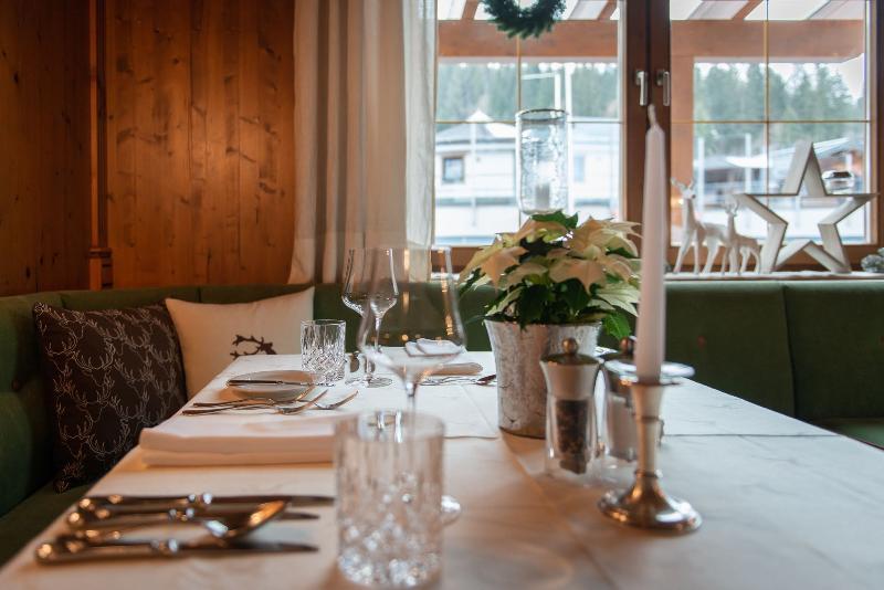 Alpines Gourmet Hotel Montanara Flachau Bagian luar foto